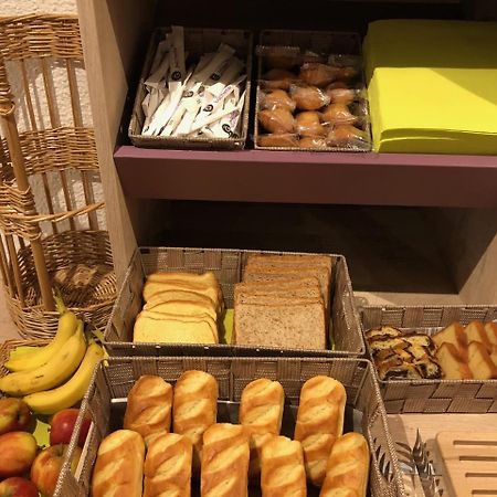 וילנב ד'אסק Hotel Du Stade Ex Kyriad Direct Lille Est Stade Pierre Mauroy מראה חיצוני תמונה