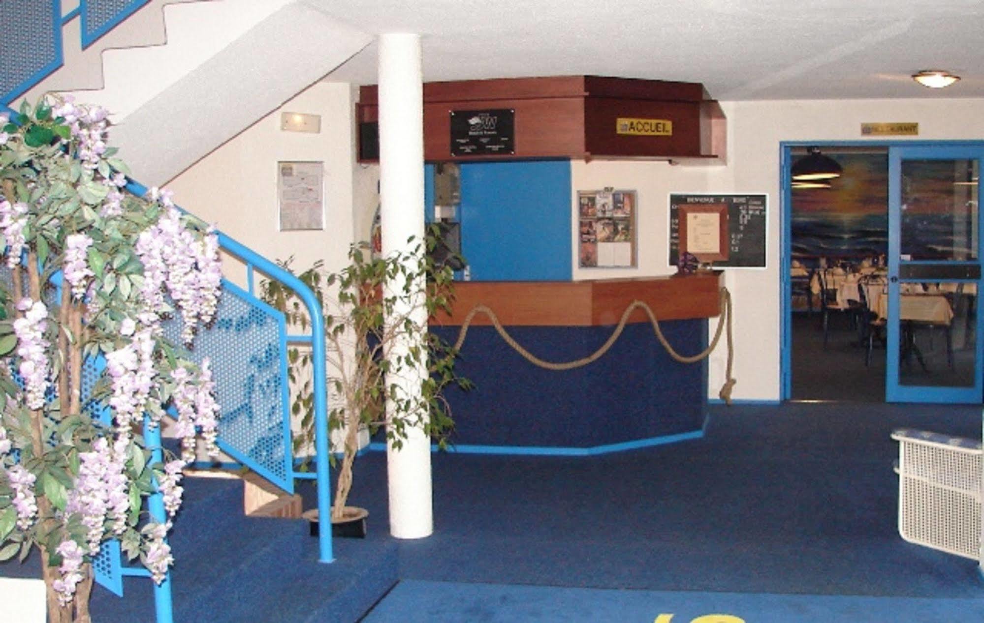 וילנב ד'אסק Hotel Du Stade Ex Kyriad Direct Lille Est Stade Pierre Mauroy מראה חיצוני תמונה